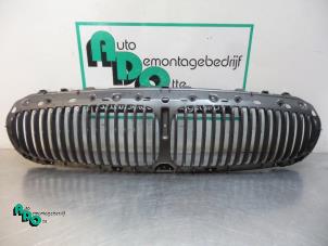 Gebruikte Grille Jaguar X-type 2.1 V6 24V Prijs € 20,00 Margeregeling aangeboden door Autodemontagebedrijf Otte