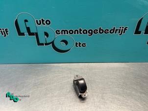 Gebruikte Elektrisch Raam Schakelaar Kia Picanto (BA) 1.1 12V Prijs € 20,00 Margeregeling aangeboden door Autodemontagebedrijf Otte