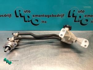 Gebruikte Hoofdremcilinder Kia Picanto (BA) 1.1 12V Prijs € 30,00 Margeregeling aangeboden door Autodemontagebedrijf Otte