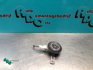 Gebruikte Claxon Mercedes Citan (415.6) 1.5 109 CDI Prijs € 10,00 Margeregeling aangeboden door Autodemontagebedrijf Otte