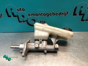 Gebruikte Hoofdremcilinder Opel Vivaro 2.0 CDTI Prijs € 15,00 Margeregeling aangeboden door Autodemontagebedrijf Otte