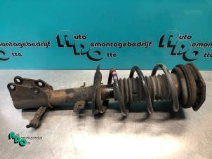 Gebruikte Schokdemperpoot rechts-voor Mercedes Citan (415.6) 1.5 109 CDI Prijs € 40,00 Margeregeling aangeboden door Autodemontagebedrijf Otte