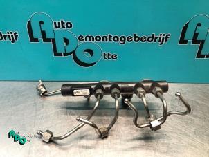 Gebruikte Common rail (Injectie) Mercedes Citan (415.6) 1.5 109 CDI Prijs € 40,00 Margeregeling aangeboden door Autodemontagebedrijf Otte