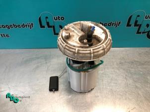 Gebruikte Tank element Pomp Opel Corsa D 1.4 16V Twinport Prijs € 15,00 Margeregeling aangeboden door Autodemontagebedrijf Otte