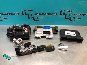 Gebruikte Kontaktslot + computer Opel Karl 1.0 12V Prijs € 200,00 Margeregeling aangeboden door Autodemontagebedrijf Otte