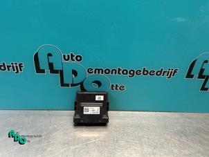 Gebruikte PDC Module Opel Karl 1.0 12V Prijs € 25,00 Margeregeling aangeboden door Autodemontagebedrijf Otte