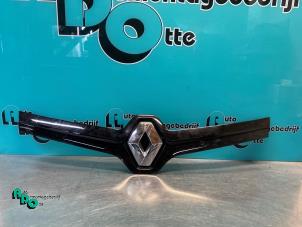 Gebruikte Grille Renault Twingo II (CN) 1.2 16V Prijs € 30,00 Margeregeling aangeboden door Autodemontagebedrijf Otte