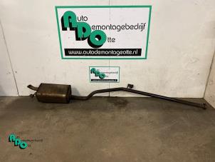 Gebruikte Uitlaat Einddemper Renault Twingo II (CN) 1.2 16V Prijs € 35,00 Margeregeling aangeboden door Autodemontagebedrijf Otte