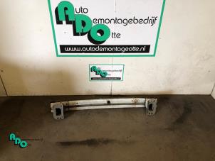 Gebruikte Bumperbalk voor Peugeot 107 1.0 12V Prijs € 50,00 Margeregeling aangeboden door Autodemontagebedrijf Otte