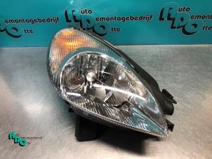 Gebruikte Rechter Koplamp Citroen Xsara Picasso (CH) 1.8 16V Prijs € 25,00 Margeregeling aangeboden door Autodemontagebedrijf Otte