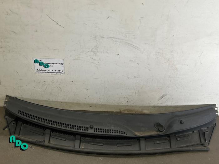 Gebruikte Paravan Peugeot 107 1.0 12V Prijs € 10,00 Margeregeling aangeboden door Autodemontagebedrijf Otte