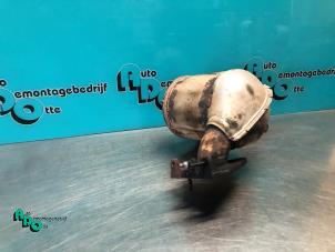 Gebruikte Katalysator Renault Trafic New (FL) 2.0 dCi 16V 90 Prijs € 150,00 Margeregeling aangeboden door Autodemontagebedrijf Otte