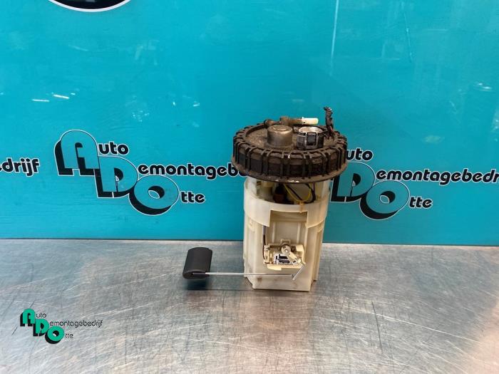 Gebruikte Tank element Pomp Kia Picanto (BA) 1.0 12V Prijs € 15,00 Margeregeling aangeboden door Autodemontagebedrijf Otte