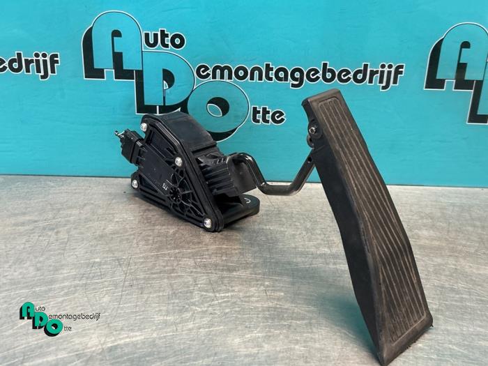 Gaspedaalpositie Sensor van een Honda Civic (FA/FD) 1.3 Hybrid 2009