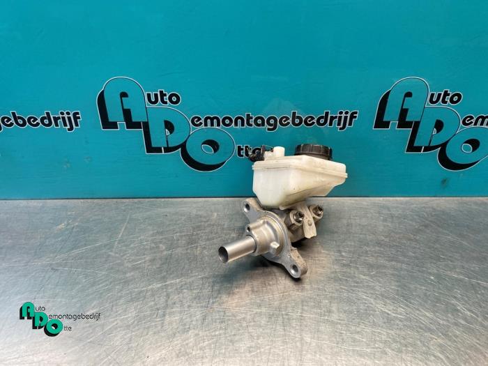 Gebruikte Hoofdremcilinder Citroen C1 1.0 12V Prijs € 10,00 Margeregeling aangeboden door Autodemontagebedrijf Otte