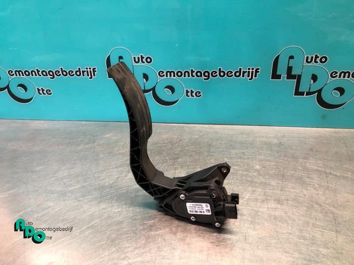 Gebruikte Gaspedaalpositie Sensor Renault Clio IV (5R) 0.9 Energy TCE 90 12V Prijs € 10,00 Margeregeling aangeboden door Autodemontagebedrijf Otte