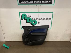 Gebruikte Deurbekleding 4Deurs rechts-voor Opel Agila (B) 1.2 16V Prijs € 40,00 Margeregeling aangeboden door Autodemontagebedrijf Otte