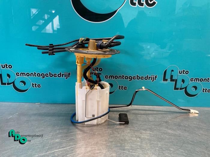 Gebruikte Tank element Pomp Mercedes Sprinter 3,5t (907.6/910.6) 315 CDI 2.0 D RWD Prijs € 100,00 Margeregeling aangeboden door Autodemontagebedrijf Otte