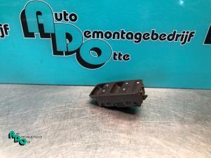 Gebruikte Schakelaar Elektrisch Raam Opel Meriva Mk.II 1.4 Turbo 16V ecoFLEX Prijs € 20,00 Margeregeling aangeboden door Autodemontagebedrijf Otte