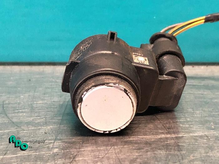 PDC Sensor van een BMW 3 serie (E90) 318i 16V 2005