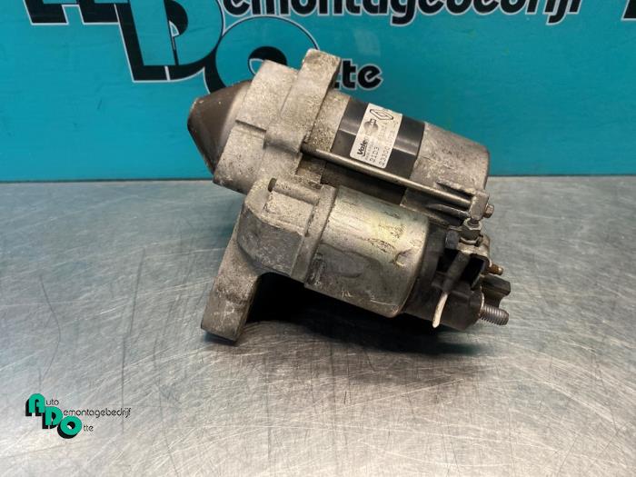 Gebruikte Startmotor Renault Clio IV (5R) 0.9 Energy TCE 90 12V Prijs € 15,00 Margeregeling aangeboden door Autodemontagebedrijf Otte