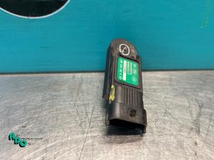 Gebruikte Map Sensor (inlaatspruitstuk) Renault Clio IV (5R) 0.9 Energy TCE 90 12V Prijs € 10,00 Margeregeling aangeboden door Autodemontagebedrijf Otte