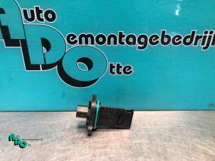 Gebruikte Luchtmassameter Opel Agila (B) 1.2 16V Prijs € 15,00 Margeregeling aangeboden door Autodemontagebedrijf Otte