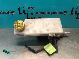 Gebruikte Hoofdremcilinder Fiat Ducato (230/231/232) 2.0 JTD Prijs € 50,00 Margeregeling aangeboden door Autodemontagebedrijf Otte