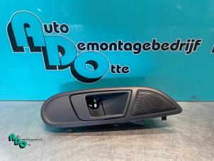 Gebruikte Deurgreep 2Deurs links Ford Fiesta 6 (JA8) 1.25 16V Prijs € 15,00 Margeregeling aangeboden door Autodemontagebedrijf Otte