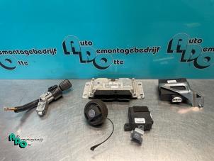 Gebruikte Contactslot + computer Toyota Aygo (B10) 1.0 12V VVT-i Prijs € 125,00 Margeregeling aangeboden door Autodemontagebedrijf Otte