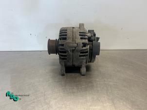 Gebruikte Dynamo Renault Clio III (BR/CR) 1.4 16V Prijs € 35,00 Margeregeling aangeboden door Autodemontagebedrijf Otte