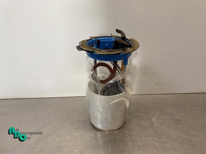 Gebruikte Tank element Pomp Volkswagen Golf V (1K1) 1.4 TSI 122 16V Prijs € 10,00 Margeregeling aangeboden door Autodemontagebedrijf Otte