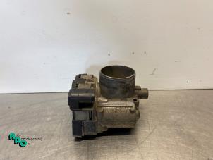 Gebruikte Gasklephuis Volkswagen Golf V (1K1) 1.6 FSI 16V Prijs € 25,00 Margeregeling aangeboden door Autodemontagebedrijf Otte