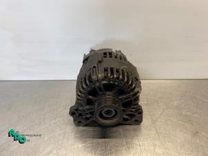 Gebruikte Dynamo Volkswagen Golf V (1K1) 1.6 FSI 16V Prijs € 25,00 Margeregeling aangeboden door Autodemontagebedrijf Otte