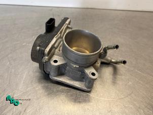 Gebruikte Gasklephuis Nissan Note (E12) 1.2 68 Prijs € 35,00 Margeregeling aangeboden door Autodemontagebedrijf Otte