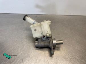 Gebruikte Hoofdremcilinder Nissan Note (E12) 1.2 68 Prijs € 35,00 Margeregeling aangeboden door Autodemontagebedrijf Otte