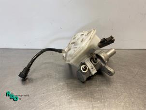 Gebruikte Hoofdremcilinder Peugeot 308 (4A/C) 1.6 VTI 16V Prijs € 15,00 Margeregeling aangeboden door Autodemontagebedrijf Otte