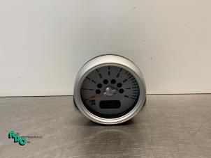 Gebruikte Toerenteller BMW Mini One/Cooper (R50) 1.6 16V Cooper Prijs € 25,00 Margeregeling aangeboden door Autodemontagebedrijf Otte