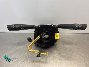 Gebruikte Licht + Raw Schakelaar Fiat Grande Punto (199) 1.3 JTD Multijet 16V 85 Actual Prijs € 65,00 Margeregeling aangeboden door Autodemontagebedrijf Otte