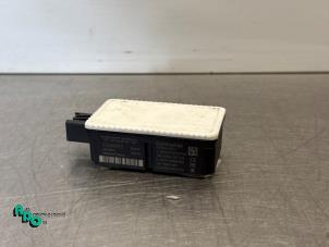 Gebruikte Module keyless vehicle Volvo V40 (MV) 1.6 D2 Prijs € 15,00 Margeregeling aangeboden door Autodemontagebedrijf Otte