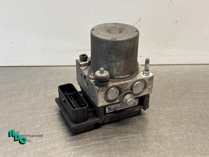 Gebruikte ABS Pomp Fiat Scudo (270) 1.6 D Multijet Prijs € 15,00 Margeregeling aangeboden door Autodemontagebedrijf Otte