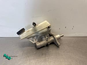 Gebruikte Hoofdremcilinder Fiat Scudo (270) 1.6 D Multijet Prijs € 25,00 Margeregeling aangeboden door Autodemontagebedrijf Otte