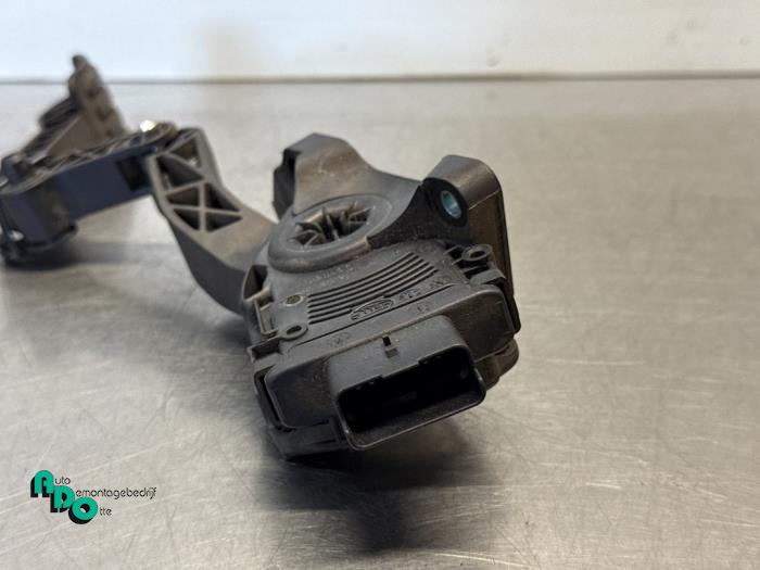 Gaspedaalpositie Sensor van een Fiat Scudo (270) 1.6 D Multijet 2010