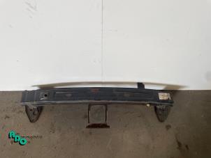 Gebruikte Bumperbalk voor Hyundai i20 1.2i 16V Prijs € 20,00 Margeregeling aangeboden door Autodemontagebedrijf Otte