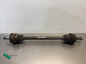 Gebruikte Steekas links-achter Mercedes C (W204) 1.8 C-200K 16V Prijs € 20,00 Margeregeling aangeboden door Autodemontagebedrijf Otte