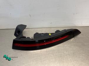 Gebruikte Achterlicht rechts Hyundai Kona Electric (SX2E) 65.4 kWh Prijs € 125,00 Margeregeling aangeboden door Autodemontagebedrijf Otte