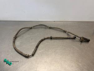 Gebruikte ABS Sensor Opel Movano (4A1; 4A2; 4B2; 4B3; 4C2; 4C3) 2.5 CDTI Prijs € 20,00 Margeregeling aangeboden door Autodemontagebedrijf Otte