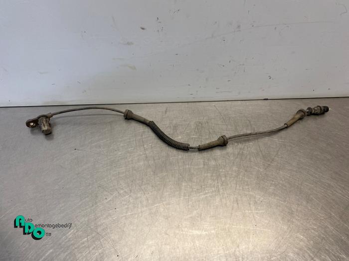 Gebruikte ABS Sensor Opel Movano (4A1; 4A2; 4B2; 4B3; 4C2; 4C3) 2.5 CDTI Prijs € 20,00 Margeregeling aangeboden door Autodemontagebedrijf Otte
