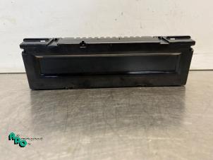 Gebruikte Display Interieur Opel Meriva 1.7 CDTI 16V Prijs € 20,00 Margeregeling aangeboden door Autodemontagebedrijf Otte