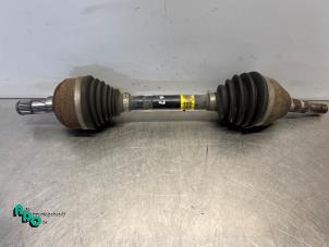 Gebruikte Cardanas links-voor (VWA) Opel Meriva 1.7 CDTI 16V Prijs € 25,00 Margeregeling aangeboden door Autodemontagebedrijf Otte